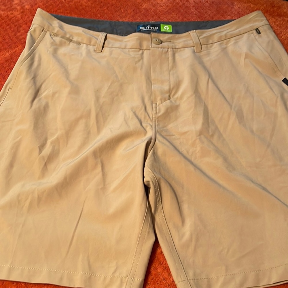 Quicksilver shorts